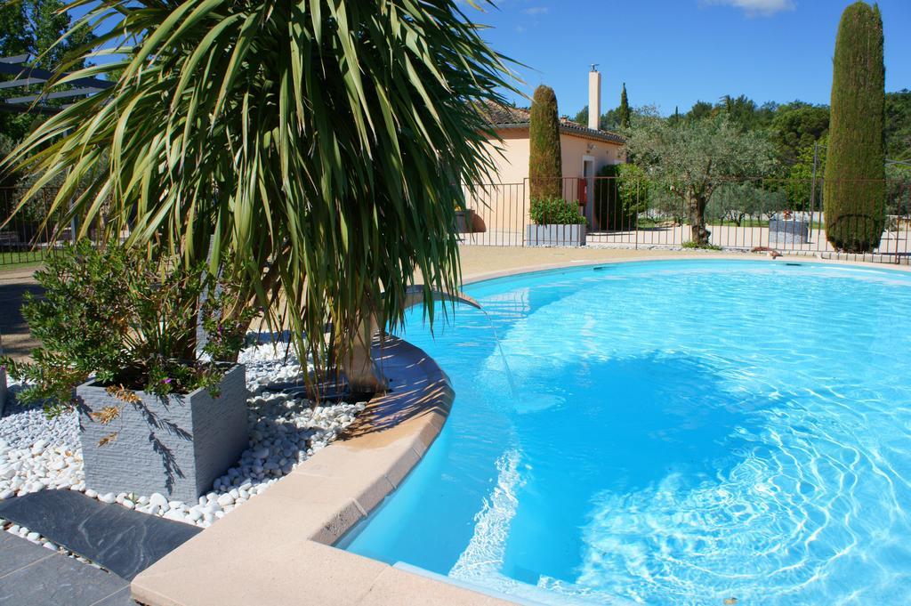 Residence Les Peupliers Loriol-du-Comtat ภายนอก รูปภาพ