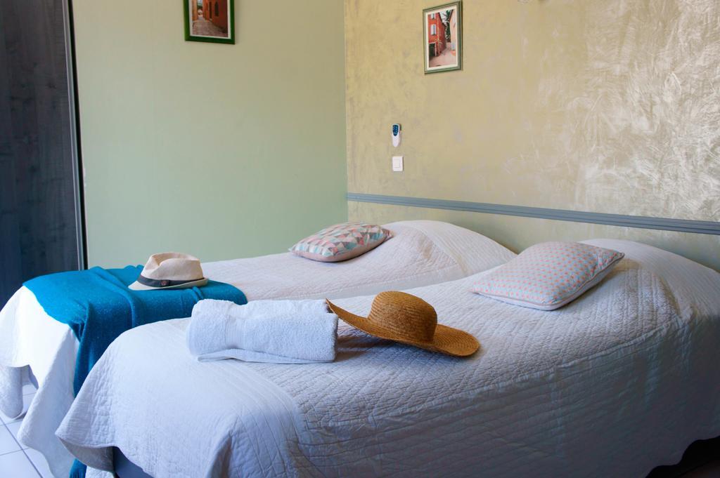 Residence Les Peupliers Loriol-du-Comtat ภายนอก รูปภาพ